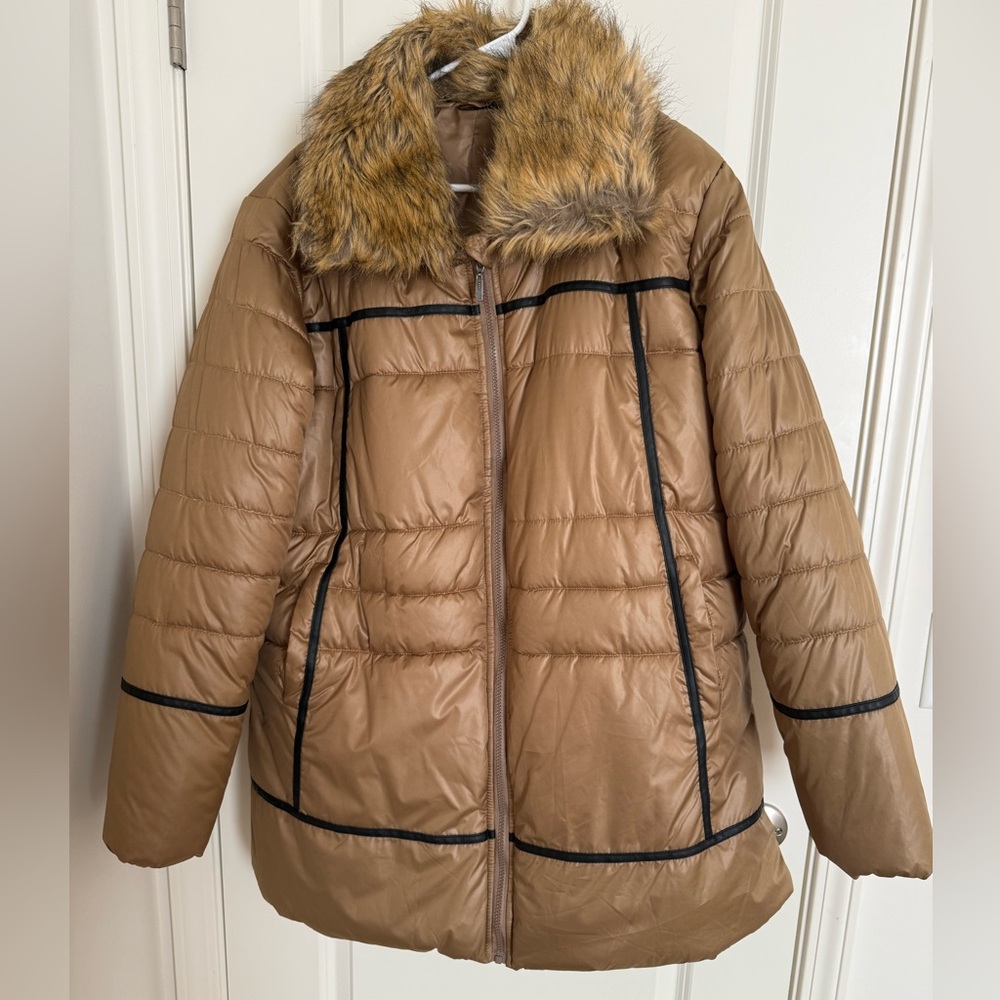 NWOT Women's Brown Puffer Jacket with Faux Fur Collar/oversized